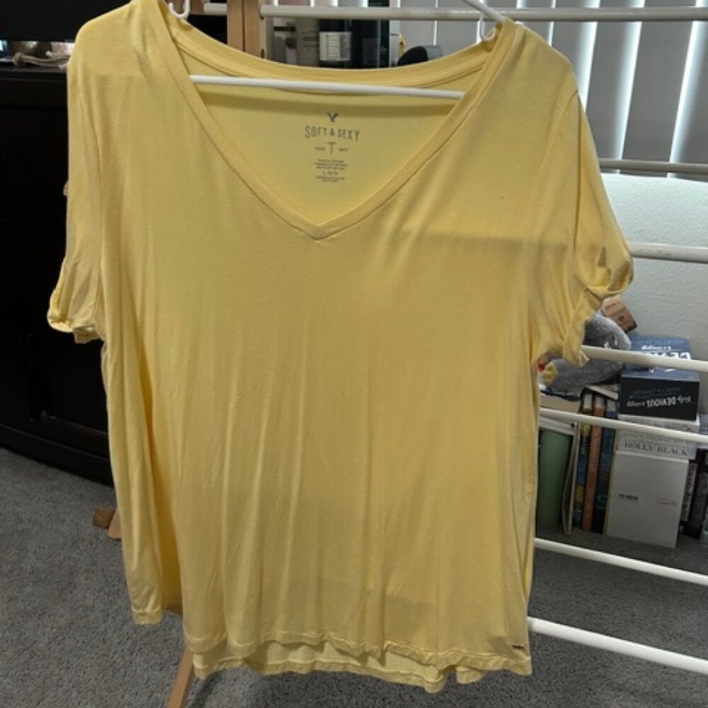 American Eagle Soft & Sexy Tee